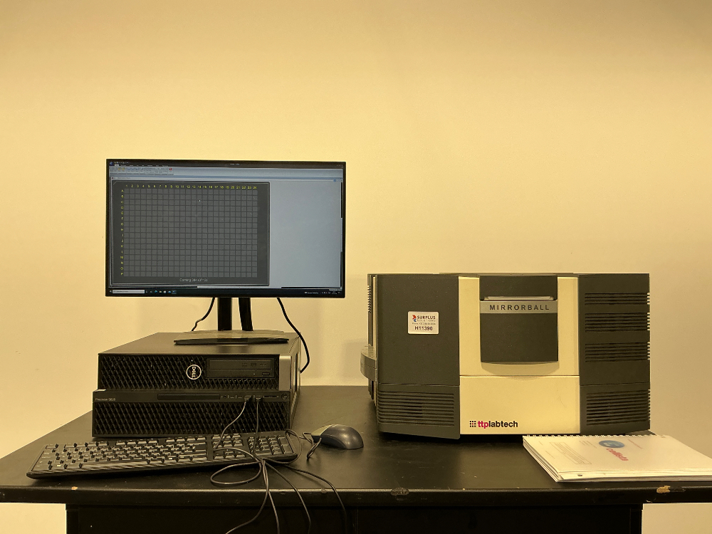 Image of TTP Labtech Mirrorball Flow Cytometer